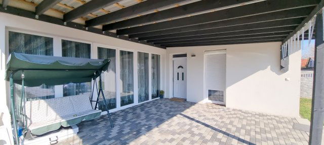 Eladó családi ház, Bicskén 79.5 M Ft, 3 szobás
