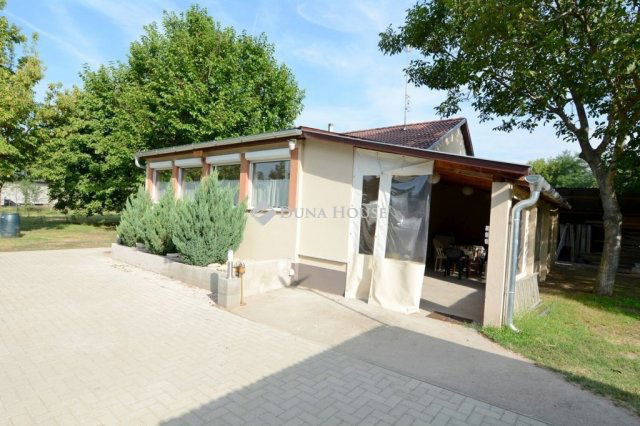 Kiadó családi ház, albérlet, Kecskeméten 190 E Ft / hó