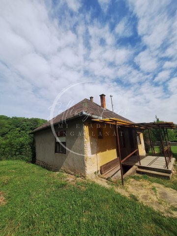 Eladó családi ház, Szászváron 15 M Ft, 3 szobás