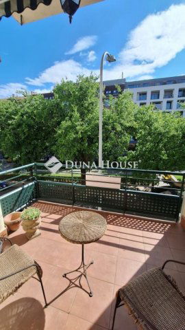 Eladó téglalakás, Budapesten, XII. kerületben, Németvölgyi úton