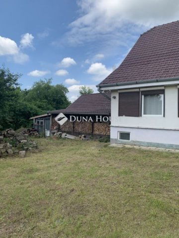 Eladó családi ház, Dányon 65 M Ft, 4 szobás