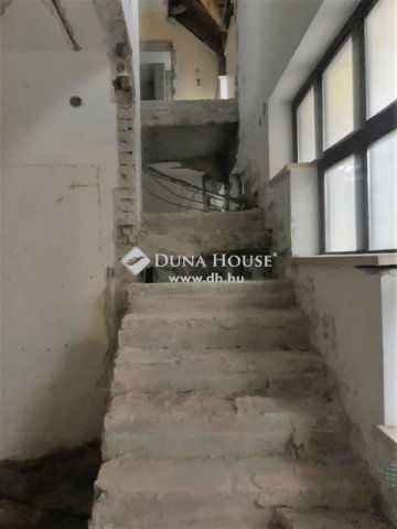 Eladó hotel, Sopronban 380 M Ft, 13 szobás / költözzbe.hu