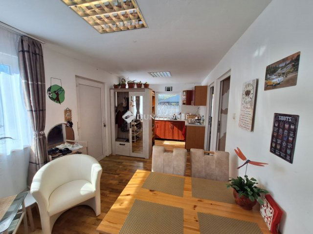 Eladó családi ház, Bicskén 37.5 M Ft, 2 szobás