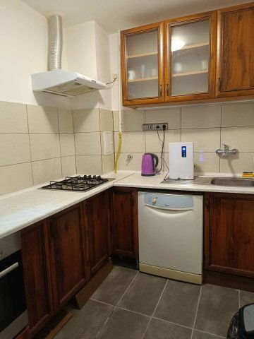 Kiadó téglalakás, albérlet, Pécsett 165 E Ft / hó, 1 szobás