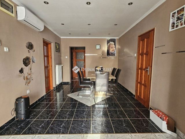 Eladó családi ház, Magyarszéken 79.5 M Ft, 8 szobás