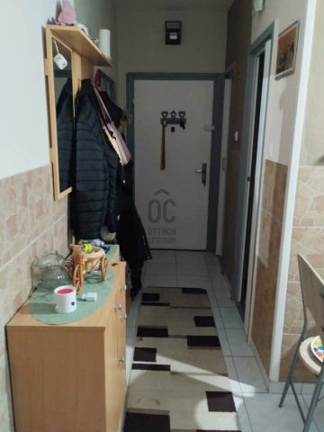 Kiadó panellakás, albérlet, Szekszárdon, Alisca utcában