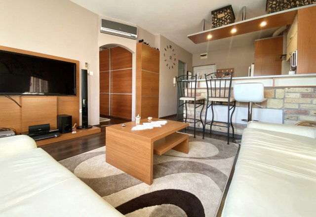 Eladó téglalakás, Szegeden, Nádas utcában 54 M Ft, 1+1 szobás