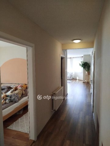 Eladó családi ház, Nagyalásonyon 51.5 M Ft