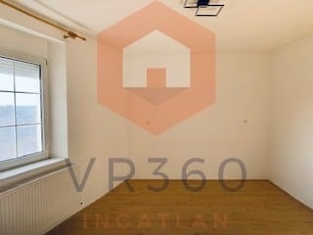 Kiadó téglalakás, albérlet, Pécsett 180 E Ft / hó, 2 szobás