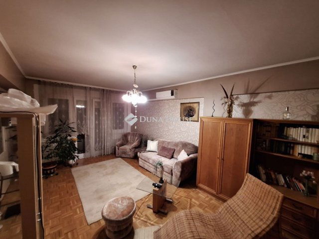 Kiadó téglalakás, albérlet, Budapesten, IX. kerületben