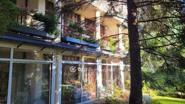 Eladó téglalakás, Budapesten, XII. kerületben 365 M Ft, 7 szobás