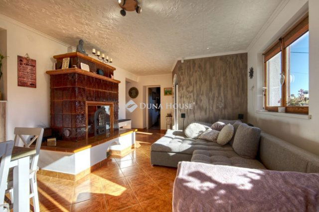 Eladó családi ház, Olaszfán 96 M Ft, 4 szobás