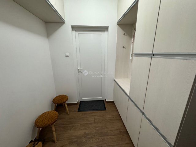 Eladó családi ház, Nyíregyházán 159 M Ft, 4 szobás
