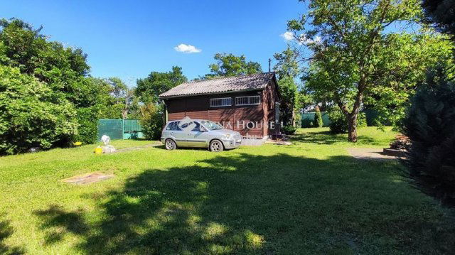 Eladó nyaraló, Velencén 34 M Ft, 3 szobás / költözzbe.hu