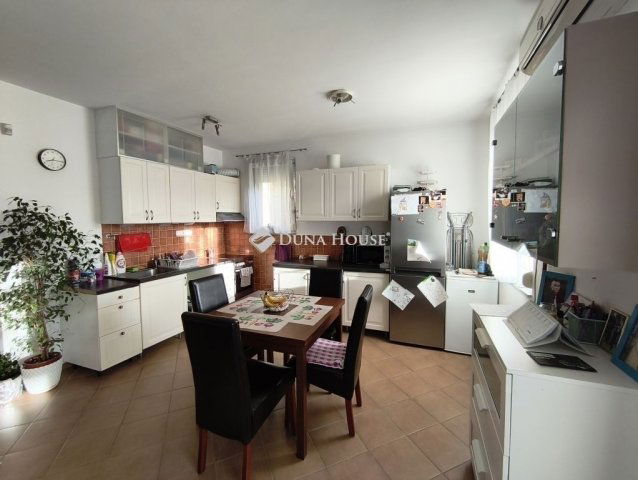 Eladó téglalakás, Budapesten, XIII. kerületben 93 M Ft, 3 szobás