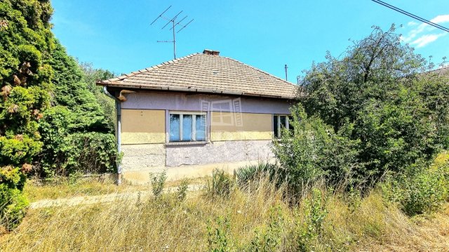 Eladó családi ház, Bernecebarátiban 17 M Ft, 3 szobás