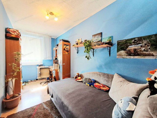 Eladó téglalakás, Nyíregyházán 50.99 M Ft, 4 szobás