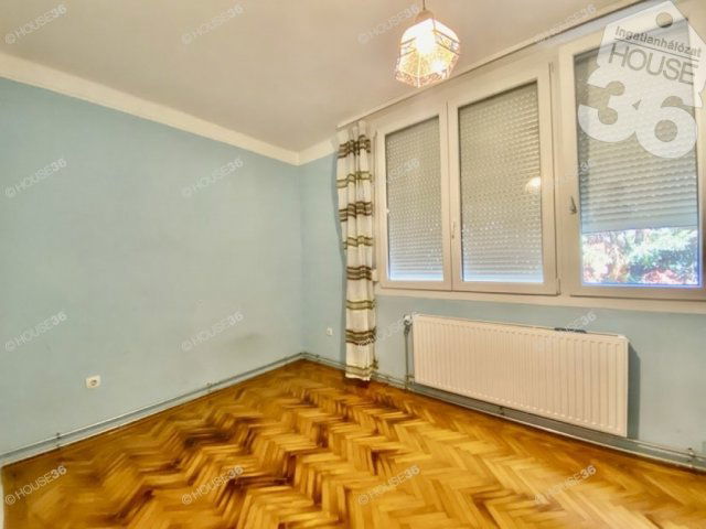 Eladó téglalakás, Kecskeméten 53 M Ft, 3 szobás