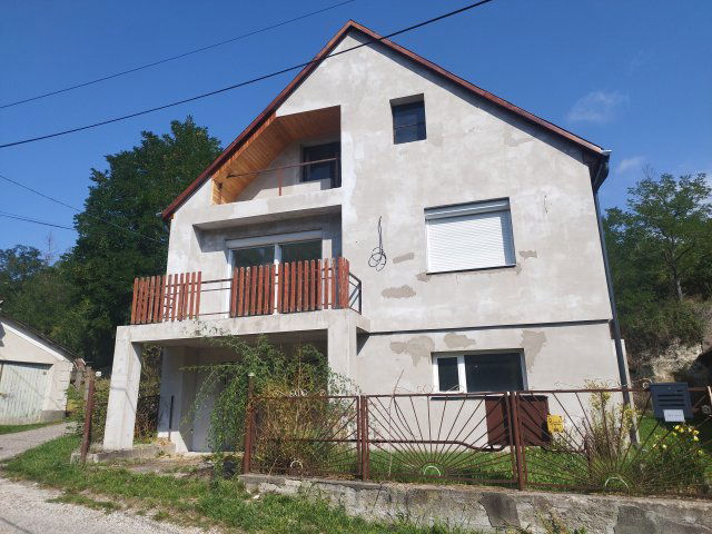Eladó családi ház, Cserépváralja 35 M Ft, 4+1 szobás