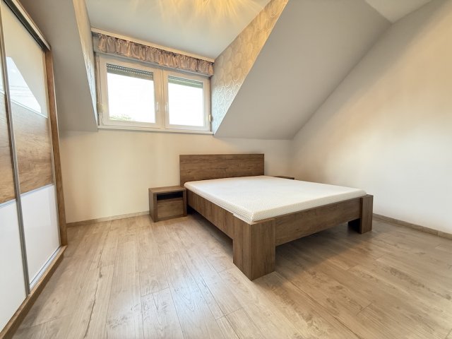 Kiadó téglalakás, albérlet, Pakson 190 E Ft / hó, 1 szobás