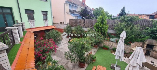 Kiadó üzlethelyiség, Baján 1500 E Ft / hó, 1 szobás