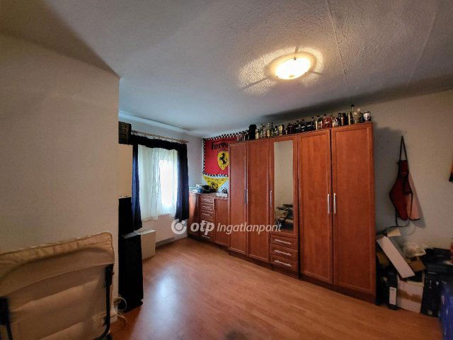 Eladó családi ház, Balatonfűzfőn 95 M Ft, 5 szobás