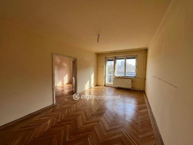 Eladó téglalakás, Budapesten, VIII. kerületben 77.9 M Ft