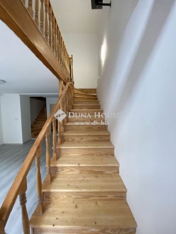 Eladó üzlethelyiség, Budapesten, VII. kerületben 65 M Ft