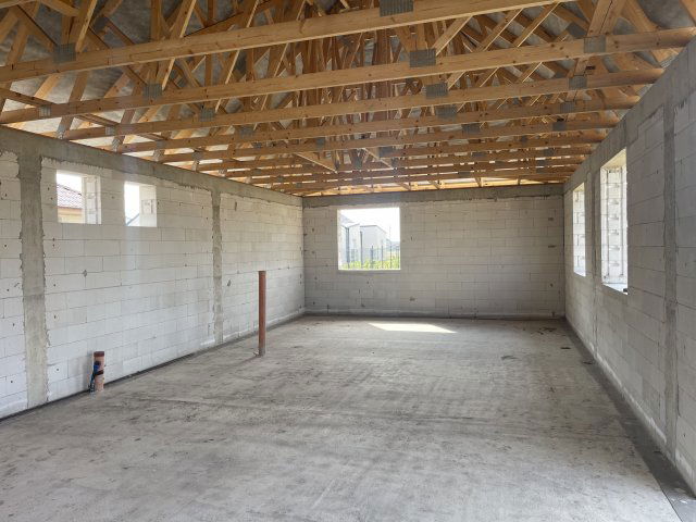 Eladó ikerház, Jászberényben 64.95 M Ft, 4 szobás