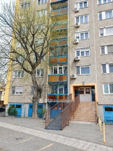 Eladó panellakás, Budapesten, X. kerületben 72.5 M Ft, 2+1 szobás