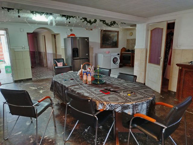 Eladó családi ház, Szolnokon 33 M Ft, 3 szobás