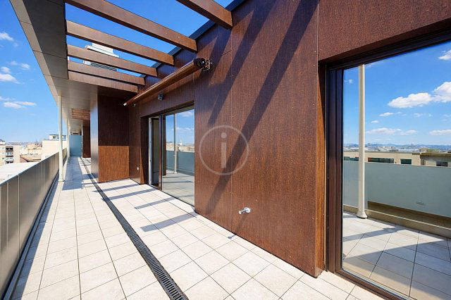 Kiadó téglalakás, albérlet, VIII. kerületben, Corvin sétányon