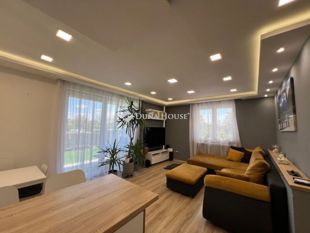 Eladó téglalakás, Nyíregyházán 87.5 M Ft, 3 szobás