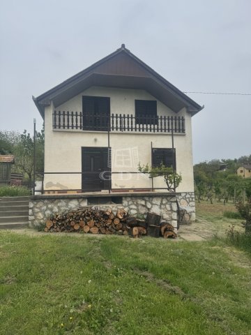 Eladó családi ház, Mohácson 13 M Ft, 2 szobás