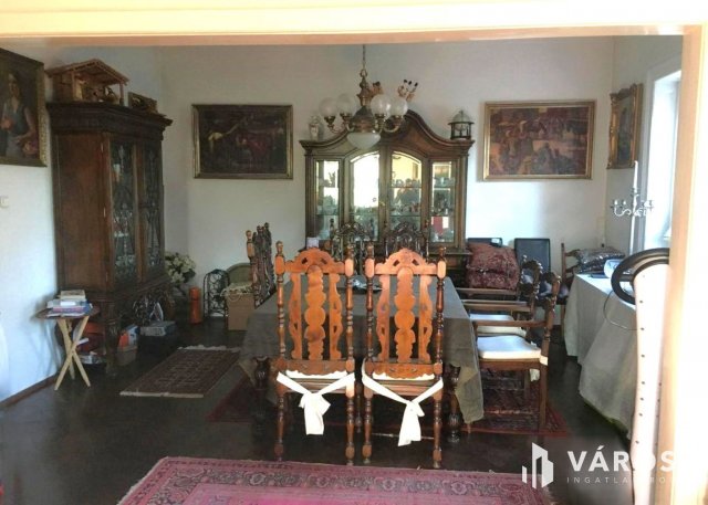 Eladó családi ház, Szentendrén 360 M Ft, 6+1 szobás