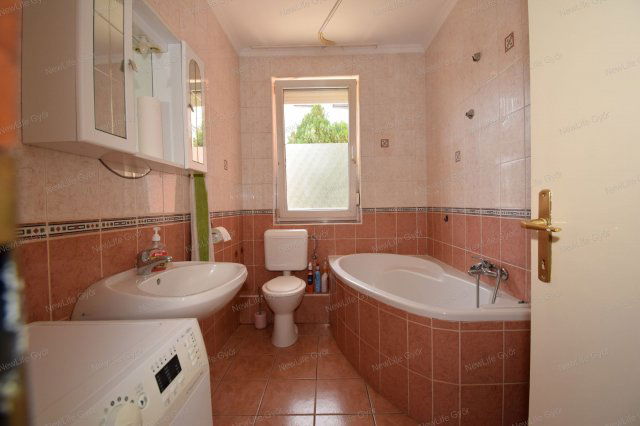 Kiadó téglalakás, albérlet, Győrött 140 E Ft / hó, 1 szobás