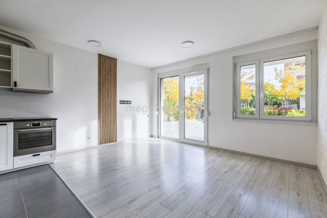 Eladó téglalakás, Budapesten, XI. kerületben 79.9 M Ft, 1 szobás