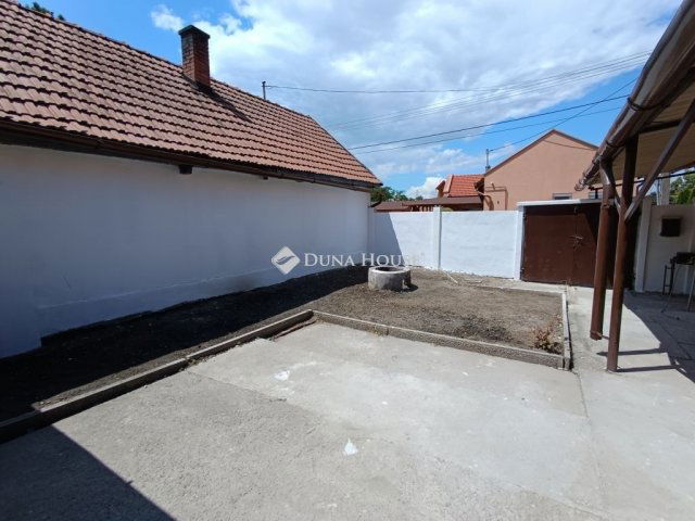 Eladó családi ház, Jászberényben 27.9 M Ft, 4 szobás