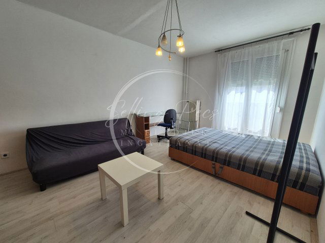 Kiadó panellakás, albérlet, Pécsett, Szigeti úton 170 E Ft / hó