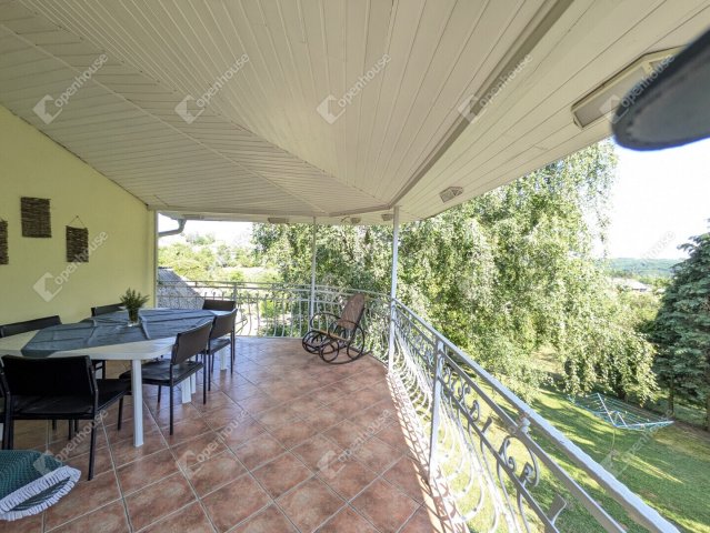 Eladó családi ház, Zalalövőn 81.99 M Ft, 7 szobás