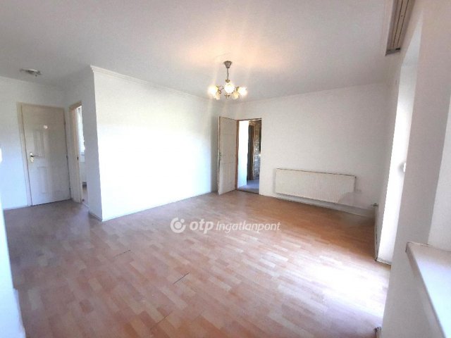 Eladó téglalakás, Kiskunfélegyházán 44.9 M Ft, 3+2 szobás