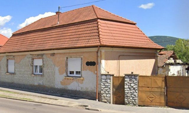 Eladó családi ház, Egerben 25 M Ft, 3 szobás