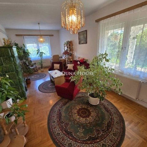 Eladó családi ház, Kecskeméten 125 M Ft, 5 szobás