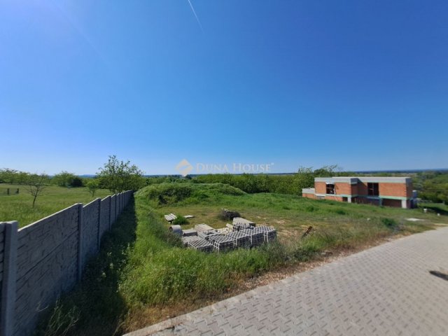 Eladó telek, Fonyódon 33 M Ft / költözzbe.hu