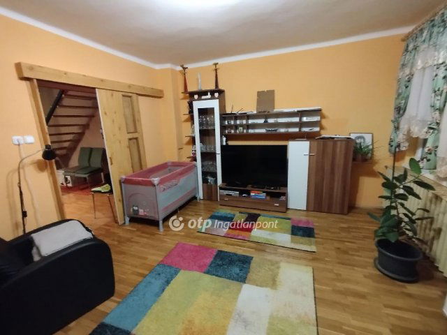 Eladó családi ház, Szigetváron 48.6 M Ft, 4 szobás