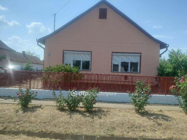 Eladó családi ház, Bihartordán 22.3 M Ft, 2 szobás