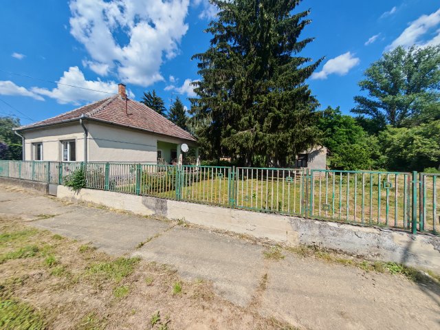 Eladó családi ház, Marcaliban 25.9 M Ft, 3 szobás