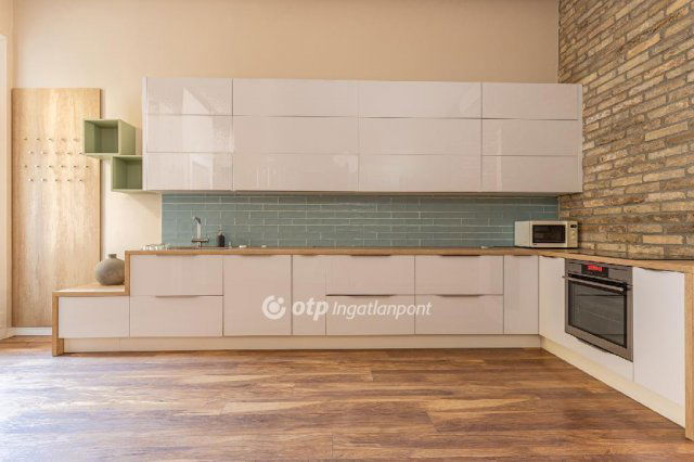 Eladó téglalakás, Budapesten, VII. kerületben 129 M Ft, 3 szobás