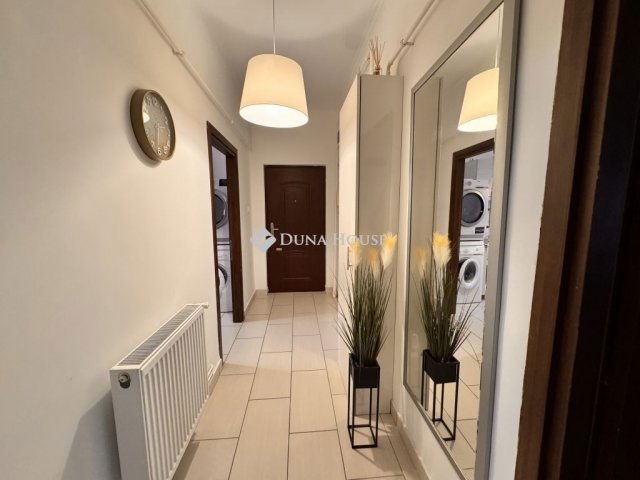 Eladó téglalakás, Zalaegerszegen 48 M Ft, 2 szobás