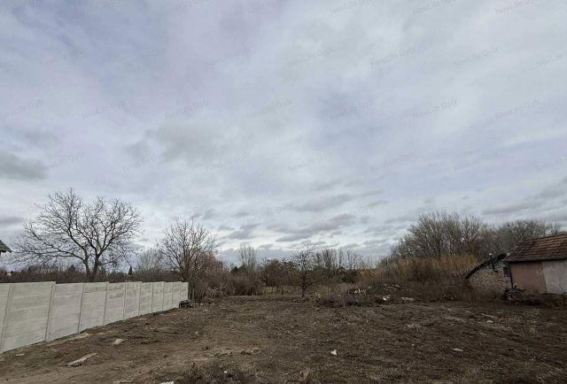 Eladó telek, Péren 14.9 M Ft / költözzbe.hu